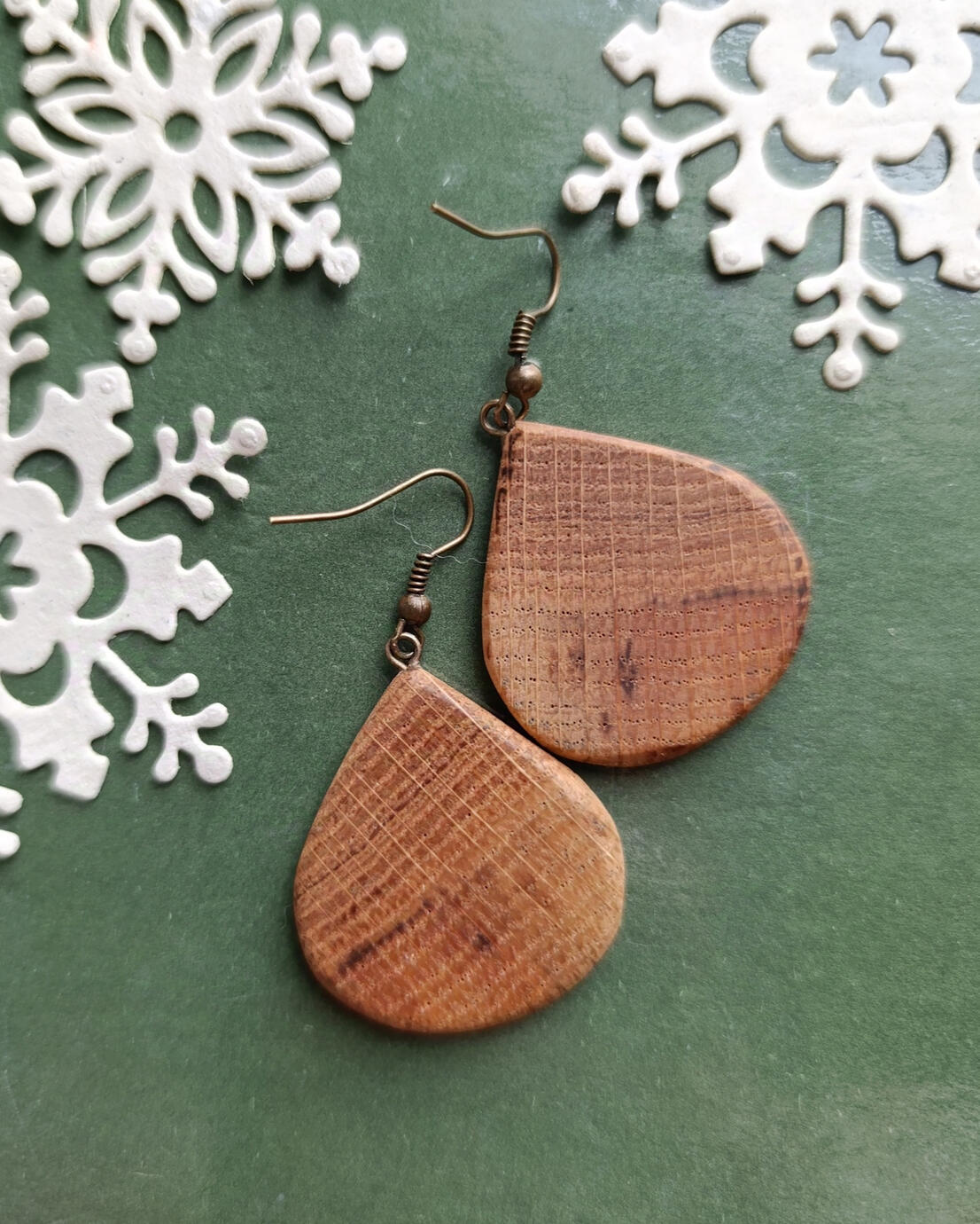 Earrings from oak wood